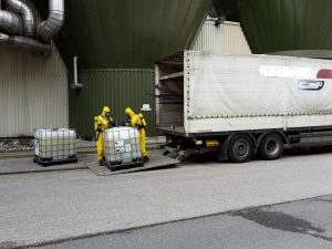 2016-07-04 PM4 Chemikaliencontainer